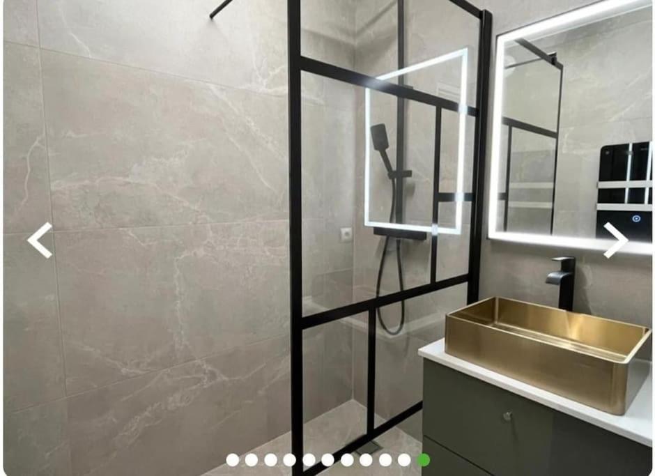 Beautiful Apartment Design Next To The Sea 昂蒂布 外观 照片